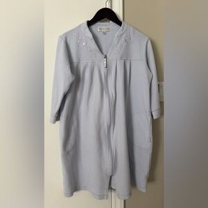 Miss Elaine Petites Waffle-Knit Zip-Front short Robe.